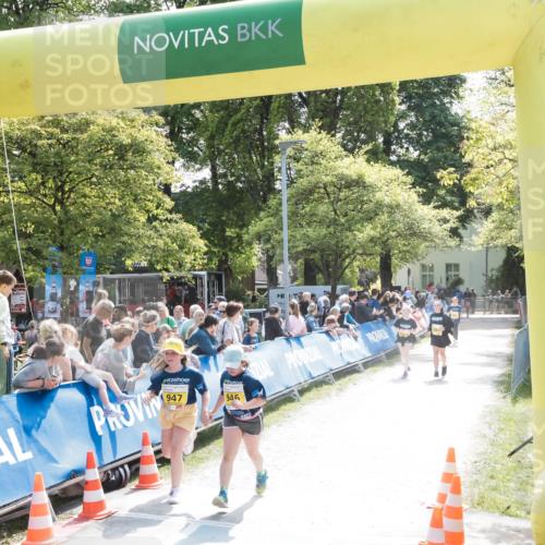 09.05.2026 - Störlauf H.Heesch http://msf.ph/oto/9672299 09.05.2026 14:16:09 Ziel 947, 946, 09 meine-sportfotos.de