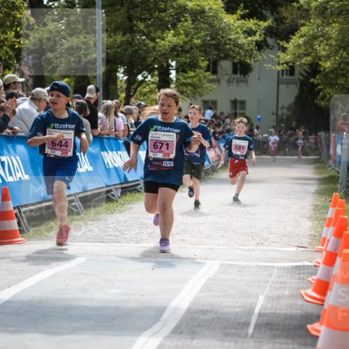09.05.2026 - Störlauf H.Heesch http://msf.ph/oto/9672684 09.05.2026 13:55:33 Ziel 644, 671, 581 meine-sportfotos.de