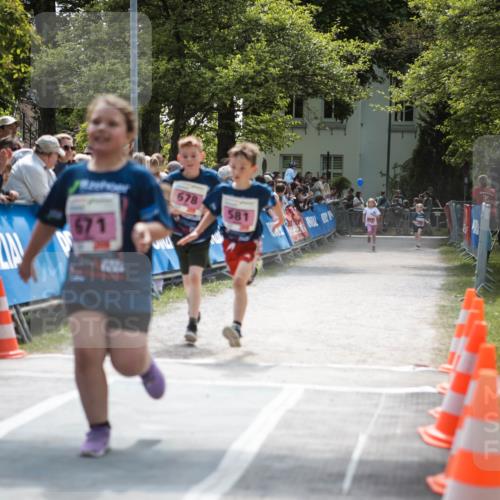 09.05.2026 - Störlauf H.Heesch http://msf.ph/oto/9672686 09.05.2026 13:55:34 Ziel 671, 678, 581 meine-sportfotos.de