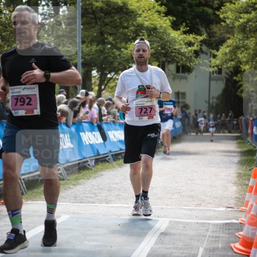 09.05.2026 - Störlauf H.Heesch http://msf.ph/oto/9672716 09.05.2026 13:56:19 Ziel 731, 792, 727 meine-sportfotos.de