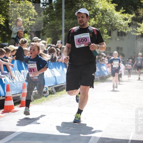 09.05.2026 - Störlauf H.Heesch http://msf.ph/oto/9672848 09.05.2026 13:58:41 Ziel 601, 600, 1670 meine-sportfotos.de