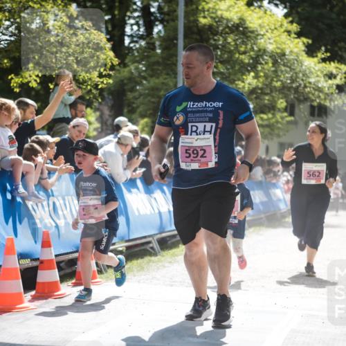 09.05.2026 - Störlauf H.Heesch http://msf.ph/oto/9672877 09.05.2026 13:58:59 Ziel 2026, 592, 562 meine-sportfotos.de