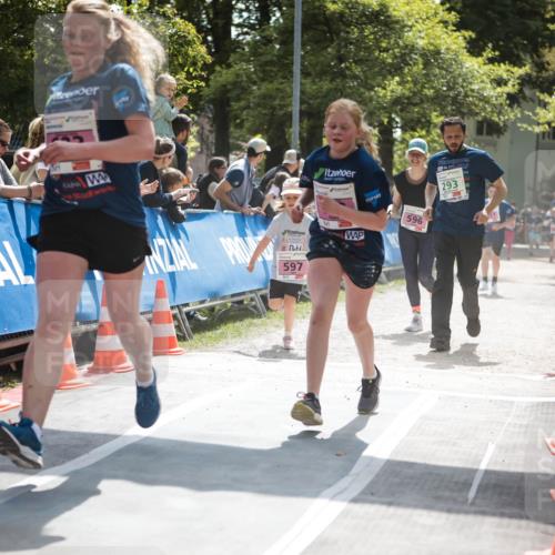 09.05.2026 - Störlauf H.Heesch http://msf.ph/oto/9672957 09.05.2026 13:59:58 Ziel 597, 596, 293 meine-sportfotos.de