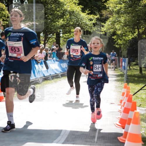 09.05.2026 - Störlauf H.Heesch http://msf.ph/oto/9672977 09.05.2026 14:00:19 Ziel 653, 652, 753 meine-sportfotos.de