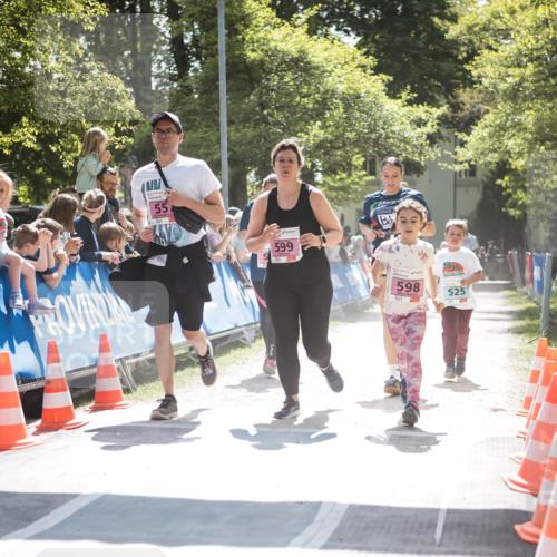 09.05.2026 - Störlauf H.Heesch http://msf.ph/oto/9673003 09.05.2026 14:00:37 Ziel 557, 599, 598, 525 meine-sportfotos.de