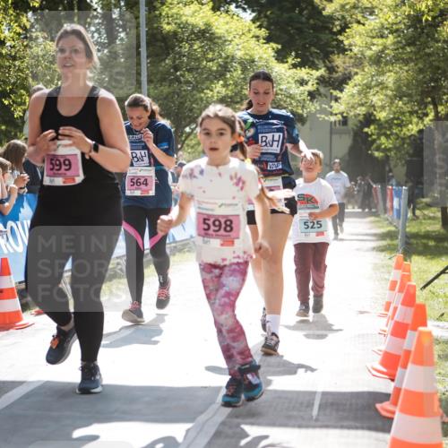 09.05.2026 - Störlauf H.Heesch http://msf.ph/oto/9673006 09.05.2026 14:00:39 Ziel 557, 599, 564, 598, 525 meine-sportfotos.de