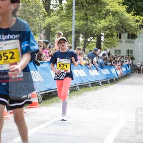 09.05.2026 - Störlauf H.Heesch http://msf.ph/oto/9673286 09.05.2026 14:10:52 Ziel 952, 871 meine-sportfotos.de
