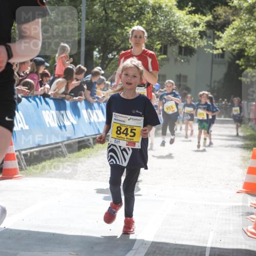 09.05.2026 - Störlauf H.Heesch http://msf.ph/oto/9673415 09.05.2026 14:12:32 Ziel 1035, 2026, 845, 955, 173 meine-sportfotos.de