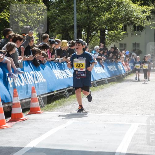 09.05.2026 - Störlauf H.Heesch http://msf.ph/oto/9673522 09.05.2026 14:13:46 Ziel 920, 976, 1020, 945 meine-sportfotos.de