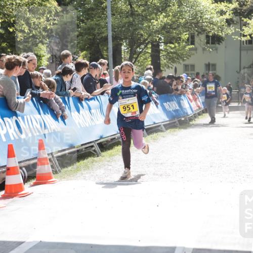 09.05.2026 - Störlauf H.Heesch http://msf.ph/oto/9673671 09.05.2026 14:15:32 Ziel 951, 899 meine-sportfotos.de