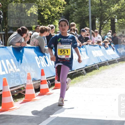 09.05.2026 - Störlauf H.Heesch http://msf.ph/oto/9673675 09.05.2026 14:15:34 Ziel 1990, 2026, 951 meine-sportfotos.de