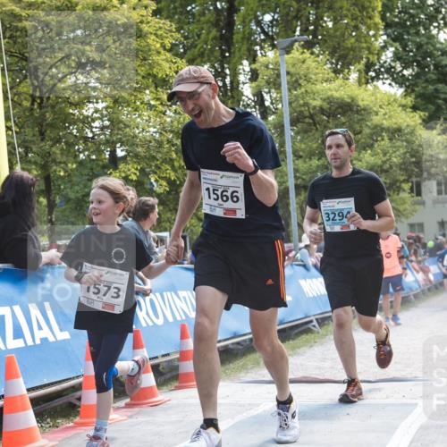 09.05.2026 - Störlauf H.Heesch http://msf.ph/oto/9675016 09.05.2026 14:56:30 Ziel 1566, 2026, 1573, 3294 meine-sportfotos.de