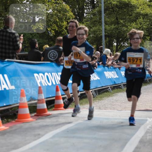 09.05.2026 - Störlauf H.Heesch http://msf.ph/oto/9676001 09.05.2026 15:34:55 Ziel 198, 199, 1971 meine-sportfotos.de