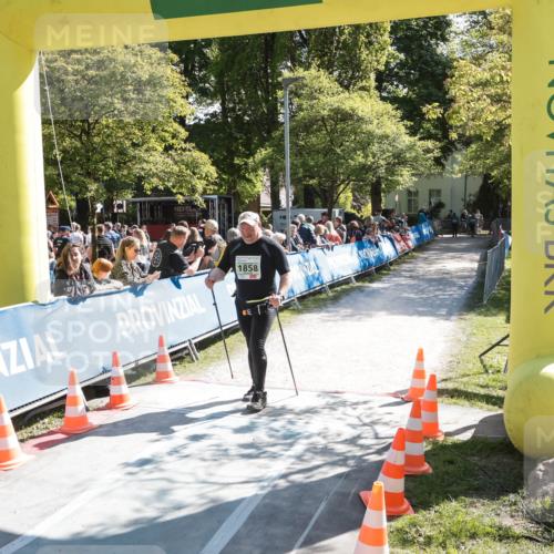 09.05.2026 - Störlauf H.Heesch http://msf.ph/oto/9676319 09.05.2026 16:00:48 Ziel 1858 meine-sportfotos.de