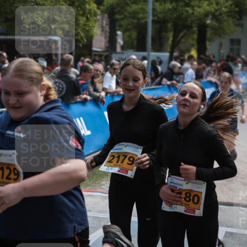 09.05.2026 - Störlauf H.Heesch http://msf.ph/oto/9676442 09.05.2026 15:38:55 Ziel 26, 28, 2129, 2026, 2179, 2026, 80 meine-sportfotos.de