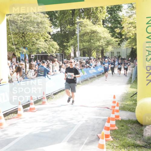 09.05.2026 - Störlauf H.Heesch http://msf.ph/oto/9676788 09.05.2026 16:32:09 Ziel 80 meine-sportfotos.de