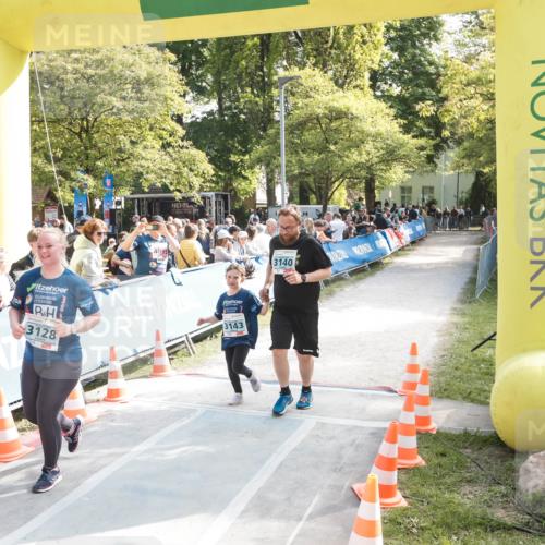 09.05.2026 - Störlauf H.Heesch http://msf.ph/oto/9677005 09.05.2026 16:39:51 Ziel 3128, 3143, 3140, 00 meine-sportfotos.de