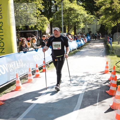 09.05.2026 - Störlauf H.Heesch http://msf.ph/oto/9677238 09.05.2026 16:00:48 Ziel 1858 meine-sportfotos.de