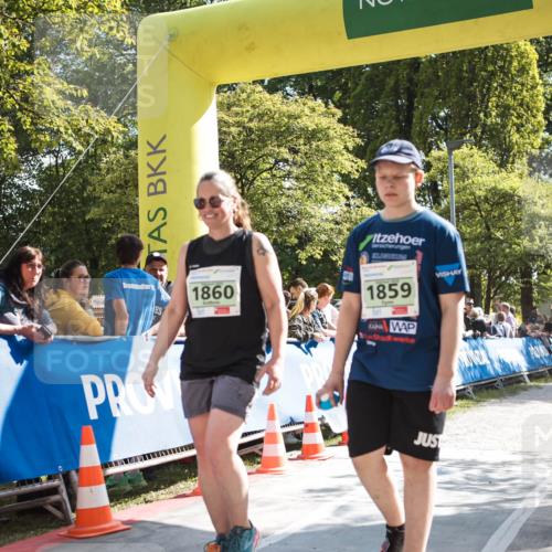 09.05.2026 - Störlauf H.Heesch http://msf.ph/oto/9677604 09.05.2026 16:12:06 Ziel 1860, 1859 meine-sportfotos.de