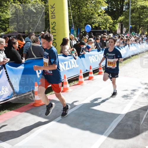 09.05.2026 - Störlauf H.Heesch http://msf.ph/oto/9677895 09.05.2026 15:25:35 Ziel 240 meine-sportfotos.de