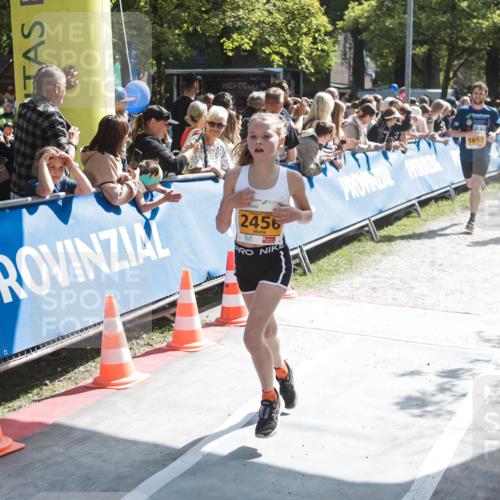 09.05.2026 - Störlauf H.Heesch http://msf.ph/oto/9678127 09.05.2026 15:27:12 Ziel 2456, 1897, 2417 meine-sportfotos.de