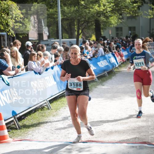 09.05.2026 - Störlauf H.Heesch http://msf.ph/oto/9679071 09.05.2026 16:31:48 Ziel 26, 3188, 3211 meine-sportfotos.de