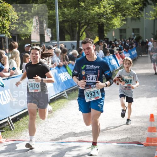 09.05.2026 - Störlauf H.Heesch http://msf.ph/oto/9679079 09.05.2026 16:31:55 Ziel 26, 3410, 3321, 083 meine-sportfotos.de