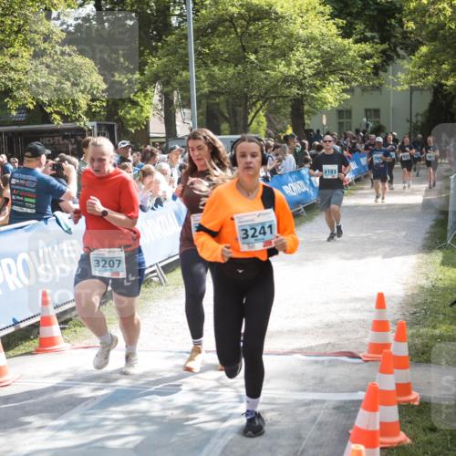 09.05.2026 - Störlauf H.Heesch http://msf.ph/oto/9679092 09.05.2026 16:32:06 Ziel 3207, 3241, 3183 meine-sportfotos.de