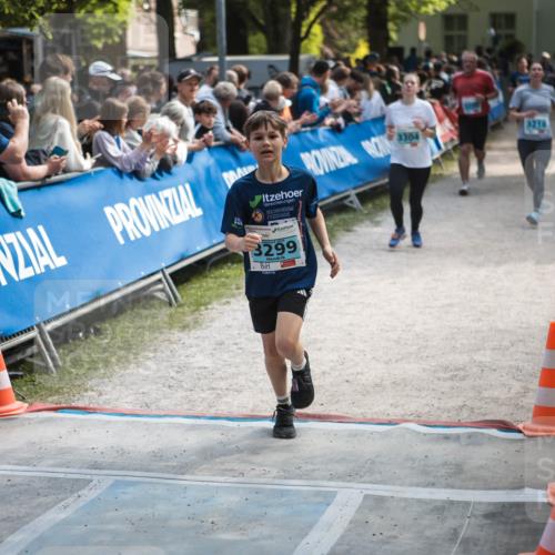 09.05.2026 - Störlauf H.Heesch http://msf.ph/oto/9679122 09.05.2026 16:32:36 Ziel 3299, 304, 3218 meine-sportfotos.de