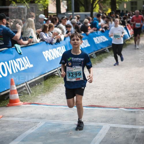 09.05.2026 - Störlauf H.Heesch http://msf.ph/oto/9679123 09.05.2026 16:32:36 Ziel 2026, 3299, 3304 meine-sportfotos.de