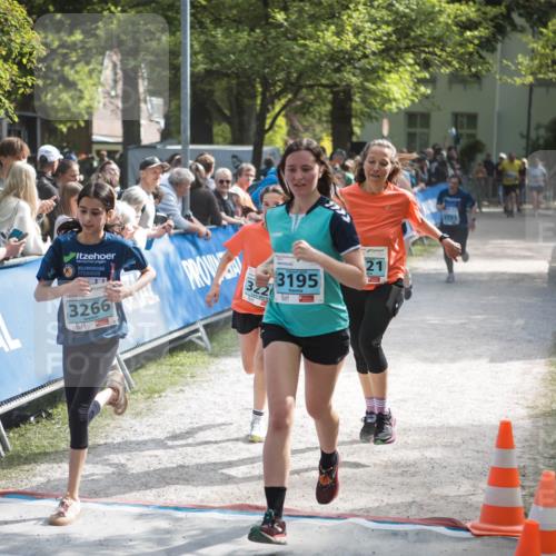 09.05.2026 - Störlauf H.Heesch http://msf.ph/oto/9679151 09.05.2026 16:32:53 Ziel 26, 3266, 3195 meine-sportfotos.de