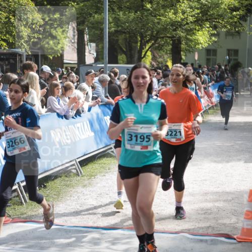 09.05.2026 - Störlauf H.Heesch http://msf.ph/oto/9679152 09.05.2026 16:32:53 Ziel 26, 3266, 3221, 3195, 19 meine-sportfotos.de