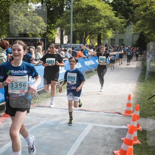 09.05.2026 - Störlauf H.Heesch http://msf.ph/oto/9679235 09.05.2026 16:33:59 Ziel 3353, 3117, 3281, 3396 meine-sportfotos.de