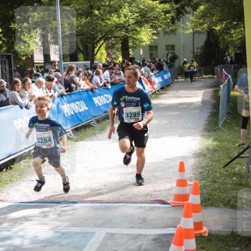 09.05.2026 - Störlauf H.Heesch http://msf.ph/oto/9679322 09.05.2026 16:35:19 Ziel 3284, 3285, 26 meine-sportfotos.de
