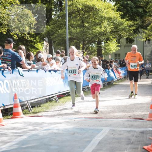 09.05.2026 - Störlauf H.Heesch http://msf.ph/oto/9679367 09.05.2026 16:36:21 Ziel 3388, 3383, 3495 meine-sportfotos.de