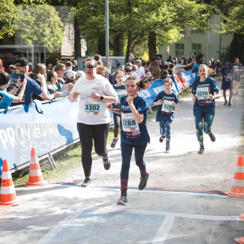 09.05.2026 - Störlauf H.Heesch http://msf.ph/oto/9679376 09.05.2026 16:36:29 Ziel 3302, 3293, 3270, 288 meine-sportfotos.de