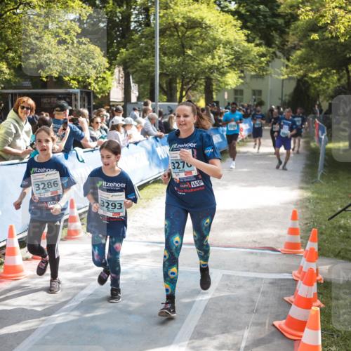 09.05.2026 - Störlauf H.Heesch http://msf.ph/oto/9679382 09.05.2026 16:36:32 Ziel 3286, 3293, 3270, 1 meine-sportfotos.de