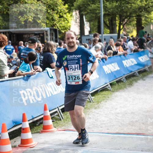 09.05.2026 - Störlauf H.Heesch http://msf.ph/oto/9679444 09.05.2026 16:38:09 Ziel 3126, 3131, 3090 meine-sportfotos.de