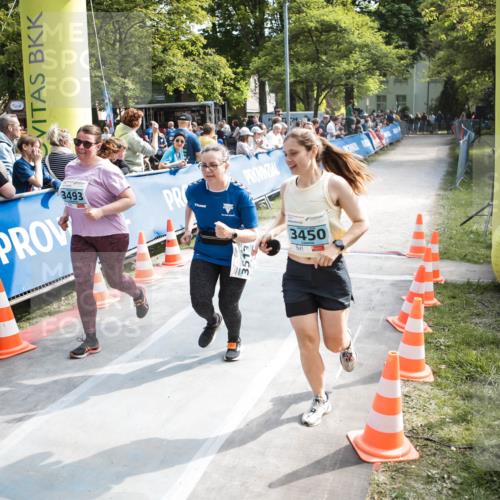 09.05.2026 - Störlauf H.Heesch http://msf.ph/oto/9679472 09.05.2026 16:38:34 Ziel 3493, 3513, 3450 meine-sportfotos.de