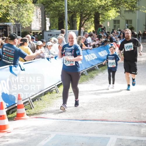 09.05.2026 - Störlauf H.Heesch http://msf.ph/oto/9679514 09.05.2026 16:39:49 Ziel 3120, 3143, 3140 meine-sportfotos.de