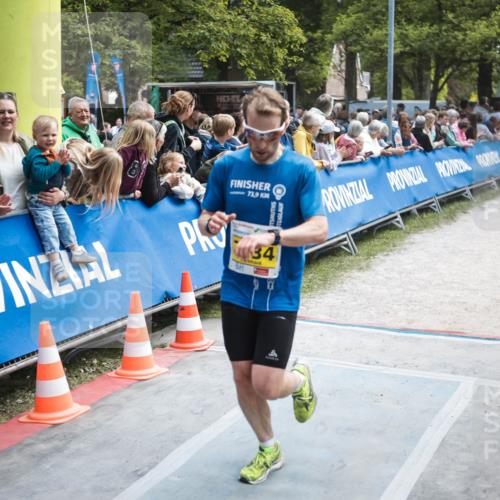 09.05.2026 - Störlauf H.Heesch http://msf.ph/oto/9679877 09.05.2026 17:05:40 Ziel 73, 9, 34 meine-sportfotos.de