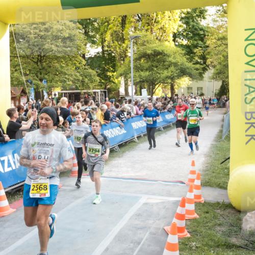 09.05.2026 - Störlauf H.Heesch http://msf.ph/oto/9679904 09.05.2026 17:27:20 Ziel 2568, 382, 3794, 576, 2799, 88 meine-sportfotos.de