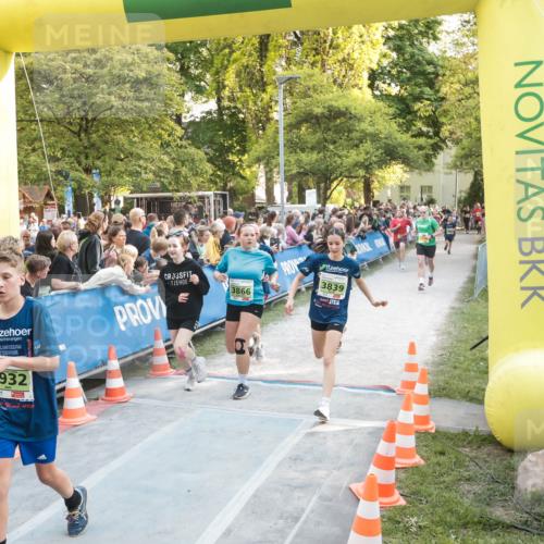 09.05.2026 - Störlauf H.Heesch http://msf.ph/oto/9679918 09.05.2026 17:27:29 Ziel 932, 3839 meine-sportfotos.de