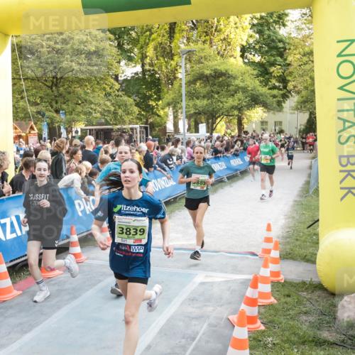 09.05.2026 - Störlauf H.Heesch http://msf.ph/oto/9679922 09.05.2026 17:27:30 Ziel 2026, 32, 3839, 885, 38 meine-sportfotos.de