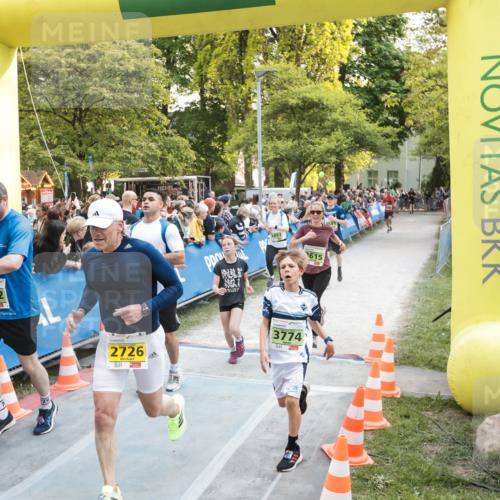 09.05.2026 - Störlauf H.Heesch http://msf.ph/oto/9679969 09.05.2026 17:28:11 Ziel 3912, 2726, 3774, 90 meine-sportfotos.de