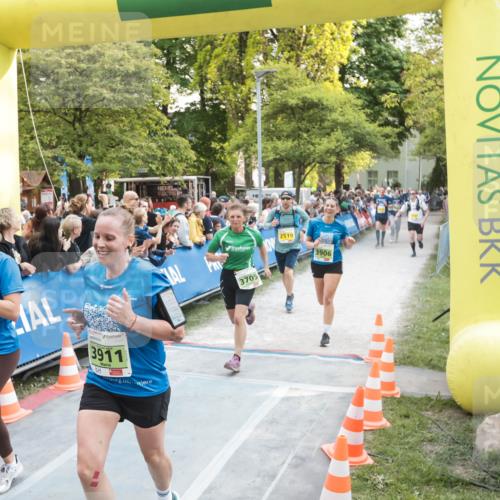 09.05.2026 - Störlauf H.Heesch http://msf.ph/oto/9679993 09.05.2026 17:28:45 Ziel 3911, 3709, 89 meine-sportfotos.de