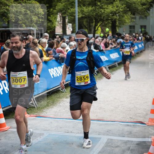 09.05.2026 - Störlauf H.Heesch http://msf.ph/oto/9680073 09.05.2026 17:10:29 Ziel 49, 3007, 2859, 980 meine-sportfotos.de