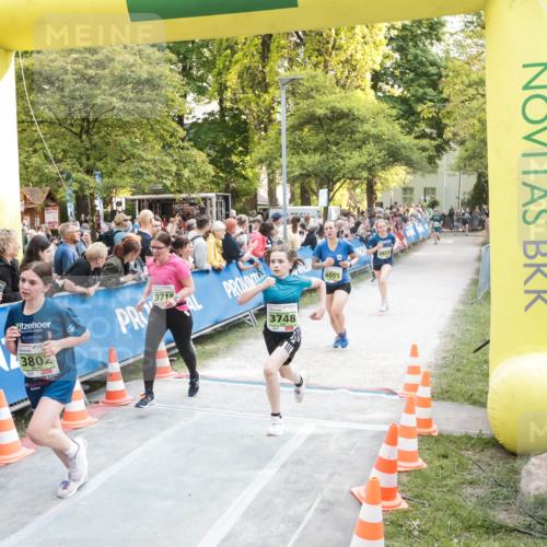 09.05.2026 - Störlauf H.Heesch http://msf.ph/oto/9680094 09.05.2026 17:30:10 Ziel 3802, 3719, 3748 meine-sportfotos.de