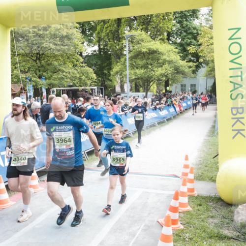 09.05.2026 - Störlauf H.Heesch http://msf.ph/oto/9680300 09.05.2026 17:34:04 Ziel 4040, 3964, 3694, 3689, 3965, 68 meine-sportfotos.de