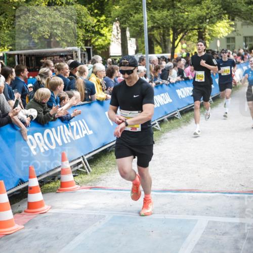 09.05.2026 - Störlauf H.Heesch http://msf.ph/oto/9680333 09.05.2026 17:14:21 Ziel 90, 822, 2986 meine-sportfotos.de